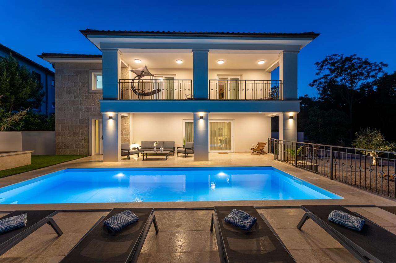 Villa Pafran With Heated Pool Krk Veglia Exterior foto