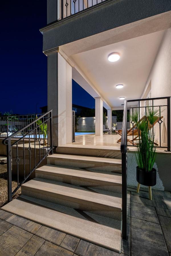 Villa Pafran With Heated Pool Krk Veglia Exterior foto